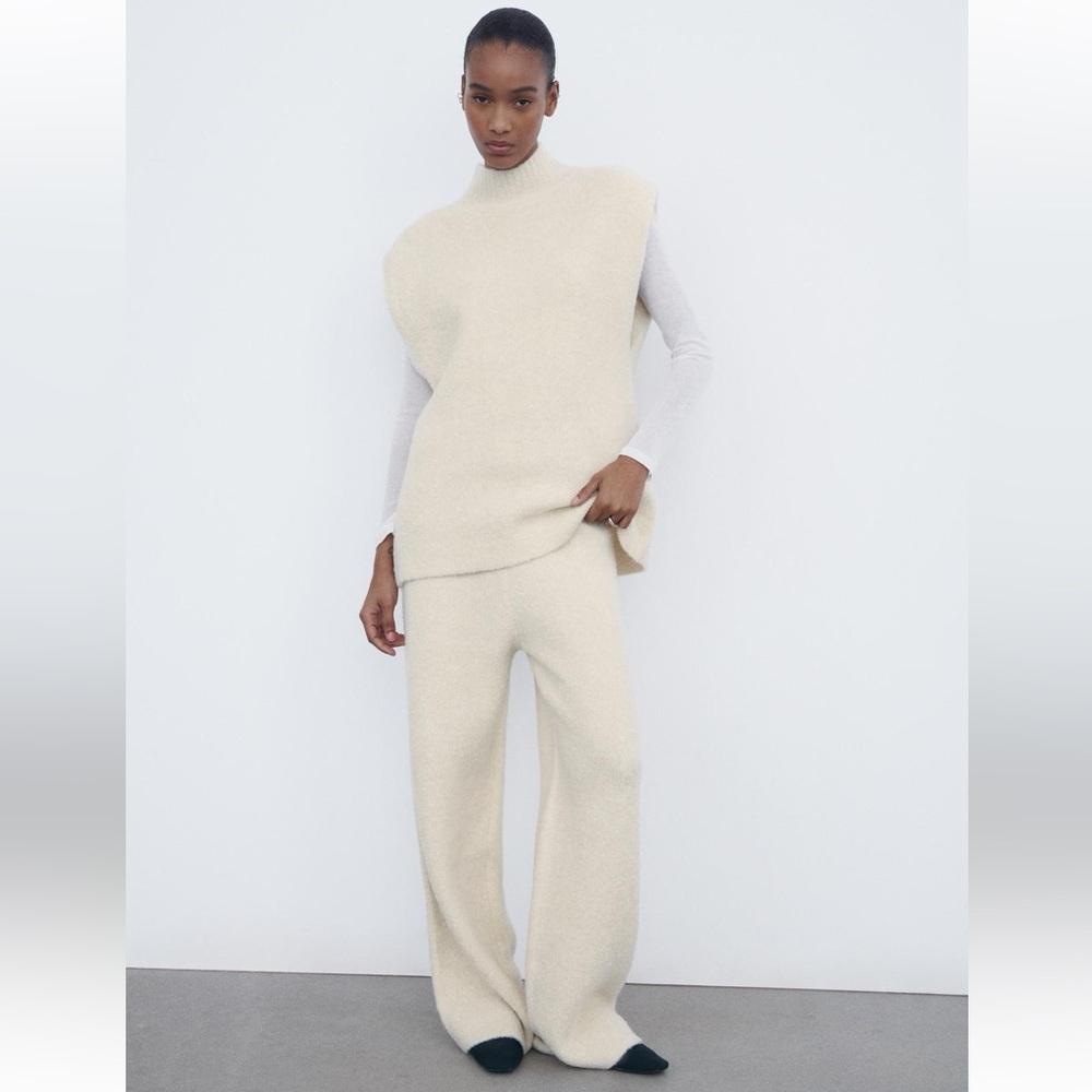 2 PIECE SET- NEW WITH TAGS!! Zara matching set